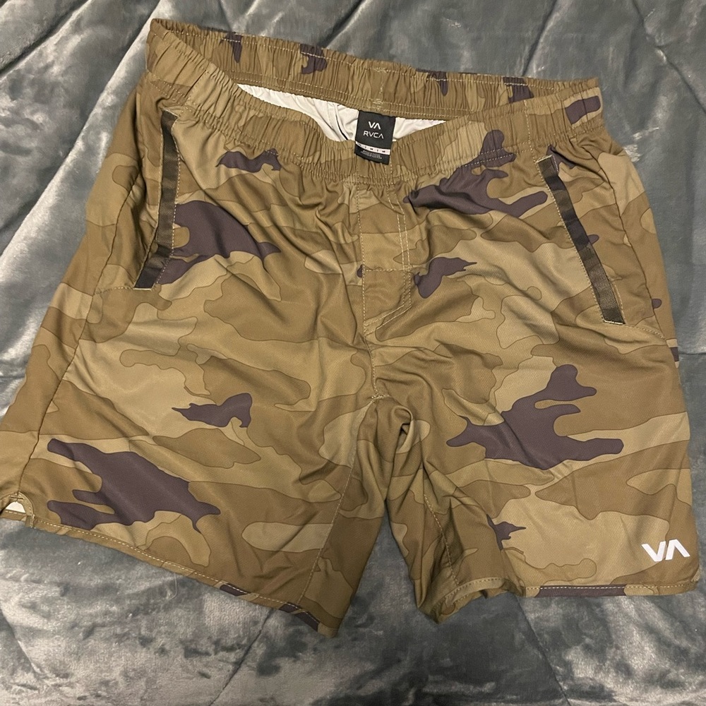 Mens Medium RVCA Shorts